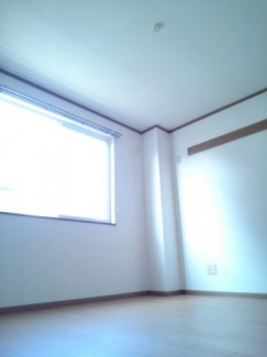 【寝室】