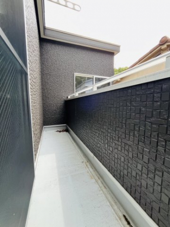 【バルコニー】