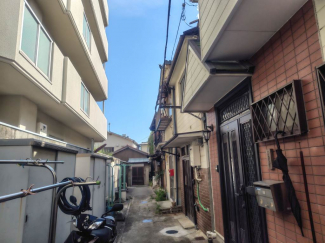 【前面道路含む現地写真】