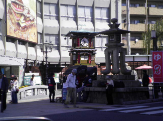 道後駅前カラクリ時計１３７０ｍ