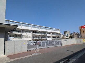 東雲小学校　約１２５０ｍ