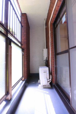 【バルコニー】