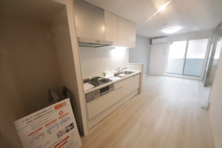 こちらの居間で趣味の時間をお楽しみください