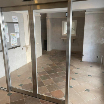 エントランスです