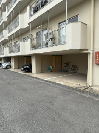 やっぱり車は生活必需品。だからこそ駐車場は必須！