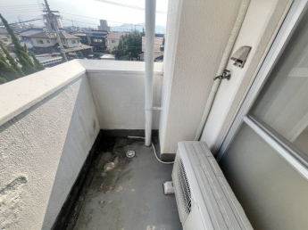 【バルコニー】