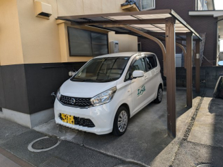 【駐車場】
