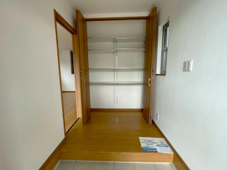 ■家族みんなの靴がすっきり収まる玄関収納