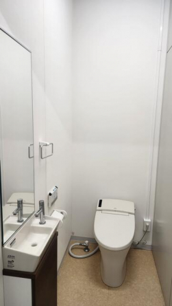 近江八幡市鷹飼町の店舗事務所の画像