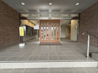 【エントランス】