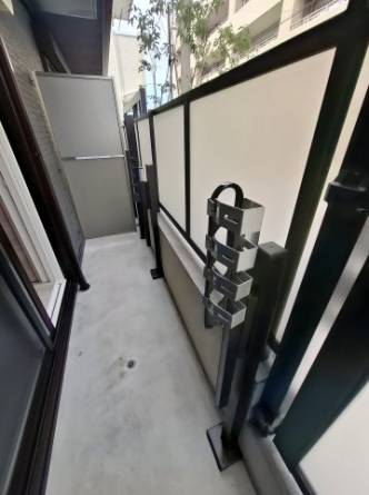 【バルコニー】