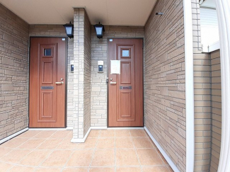 毎日通るエントランスはこのようになっています