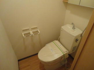 トイレ(人感センサーライト)