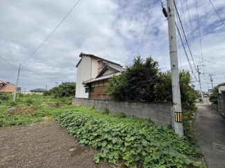 少しわかりにくいですが、西面から見た風景です。西側は畑になっ