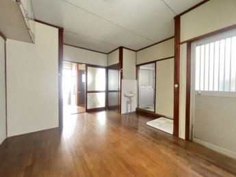 【居間・リビング】