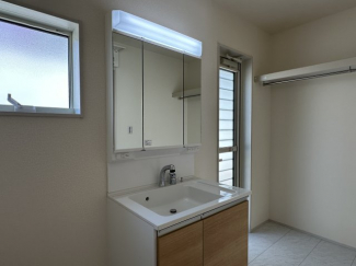 【独立洗面台】