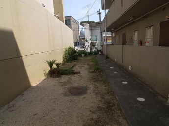 自転車、小型バイク（１２５ｃｃ迄）置場