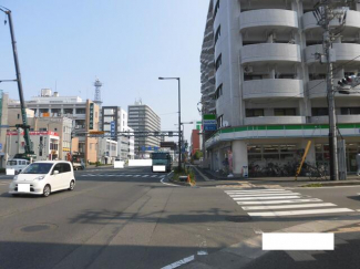 ファミリーマート松山本町六丁目店まで610m