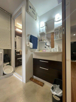 スタイリッシュな洗面化粧台です。
