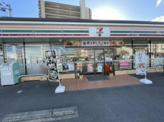 セブン-イレブン 松山古三津１丁目店まで342m