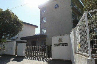 松山市立 宮前小学校まで805m