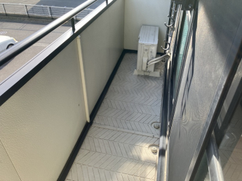 【バルコニー】