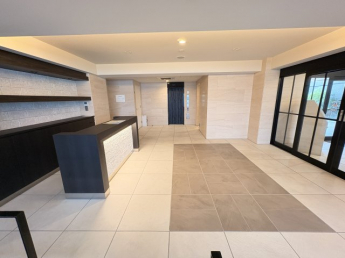 【エントランス】