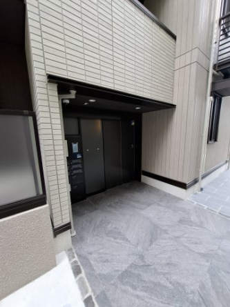 【エントランス】