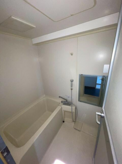 新居浜市坂井町３丁目のマンションの画像