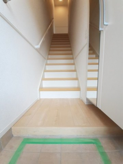 落ち着いた玄関です