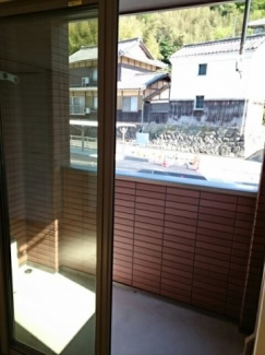陽当たり良好なバルコニーです