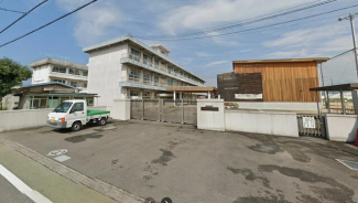 西条市立玉津小学校まで1330m