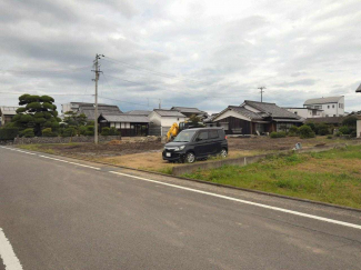 外観を南西側より撮影