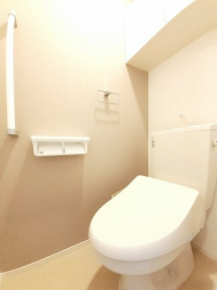 コンパクトで使いやすいトイレです
