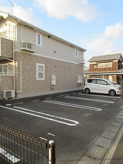 駐車場に車を止められます