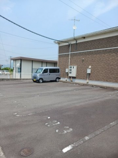 車をお持ちの方に嬉しい駐車場付きの物件です