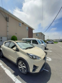 車をお持ちの方に嬉しい駐車場付きの物件です