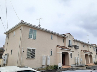 落ち着いた雰囲気の外観です