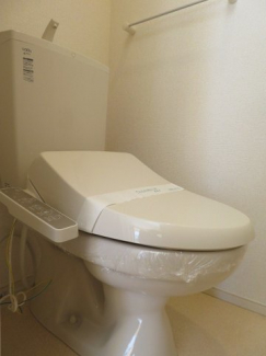 ゆったりとした空間のトイレです
