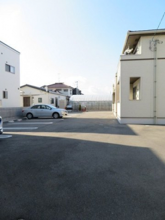 駐車場に車を止められます