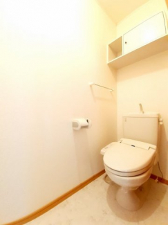 コンパクトで使いやすいトイレです