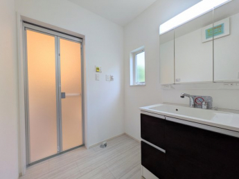 【独立洗面台】