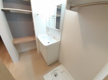 脱衣スペースもあります