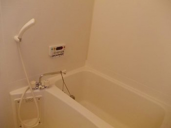 落ち着いた空間のお風呂です