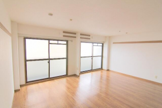 東　ＬＤＫ１８帖