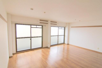 東　ＬＤＫ１８帖