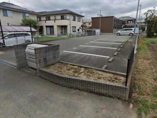 揖保郡太子町立岡の駐車場の画像