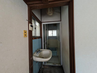 松山市西長戸町の中古一戸建ての画像