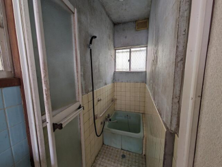 松山市西長戸町の中古一戸建ての画像