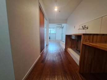 内観写真は１ＬＤＫ（リフォーム済）のお部屋です。